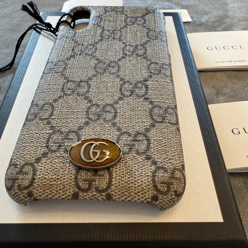 Gucci house end